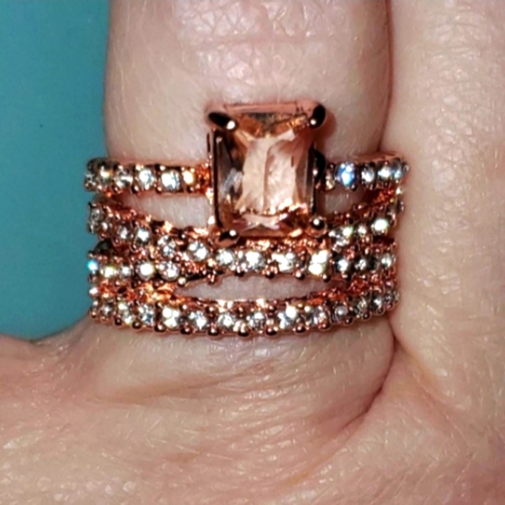 Rose Gold Morganite Infinity Ring